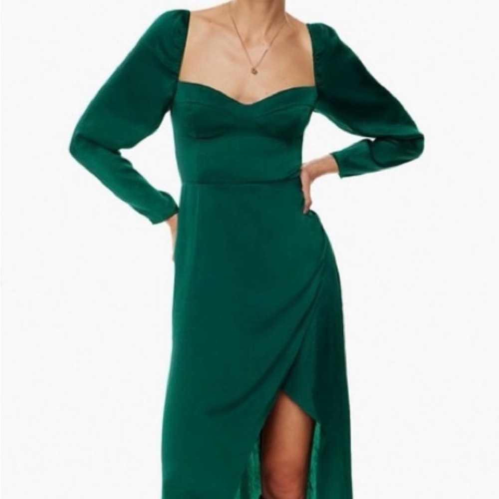 Aritzia Wilfred Emerald Green Long Sleeve Holiday Dress